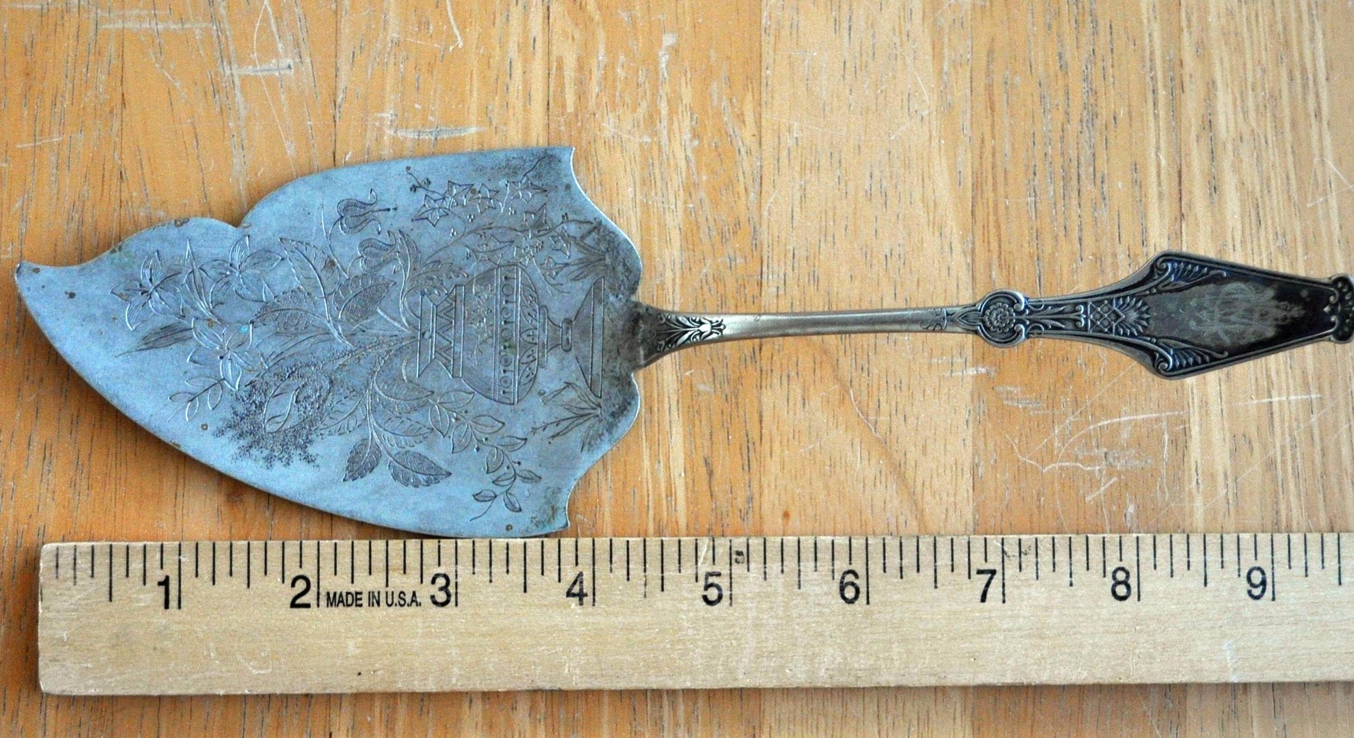 Antique Silverware Cake Server -Victorian Engraved Pie Server - Vintage Floral Motif Pastry Server