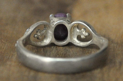 Vintage Sterling Silver Sweetheart Ring with Oval Ruby Size 8 - Vintage Fleur de Lis and Heart Ruby Ring