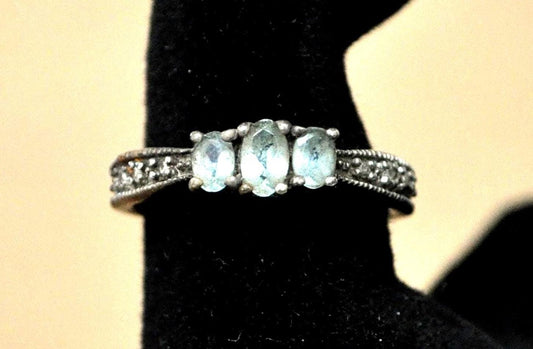 Vintage STS Jewels Blue Topaz 925 Sterling Silver Ring Sz 6.5 - Sky Blue Topaz 3-Stone Trilogy Ring, 925 Sterling Silver, Size 6.5