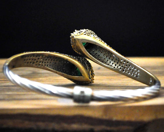 Antique Silver-Tone Turkish Bangle featuring Pavé Accents and Green Stones - Vintage-Inspired Teardrop Green Stone Open Bangle with Textured