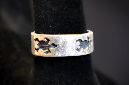 Vintage Sterling Silver Native Turtle Band Ring Size 7 - Stunning Size 7 Sterling Silver Turtle Band Ring