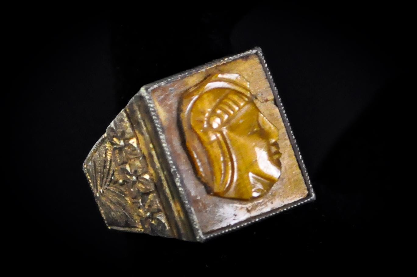 Vintage Thick Art Deco Silver Tiger's Eye Centurion Cameo Ring - Size 9 - Stamped and Tested Silver - Greco Roman Cameo Ring