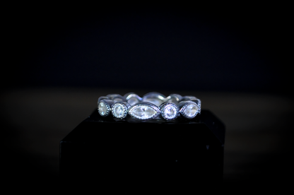 Authentic Pandora Alluring Brilliant Marquise Ring Size 5 - Pandora Retired Alluring Brilliant Marquise Band