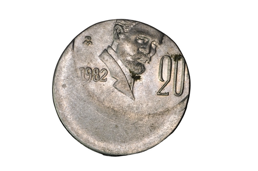 1982 20 Centavos 35% Off Center Strike Mint Error - 35% Off Center Strike 1982 Mexico 20 Centavos Error Coin