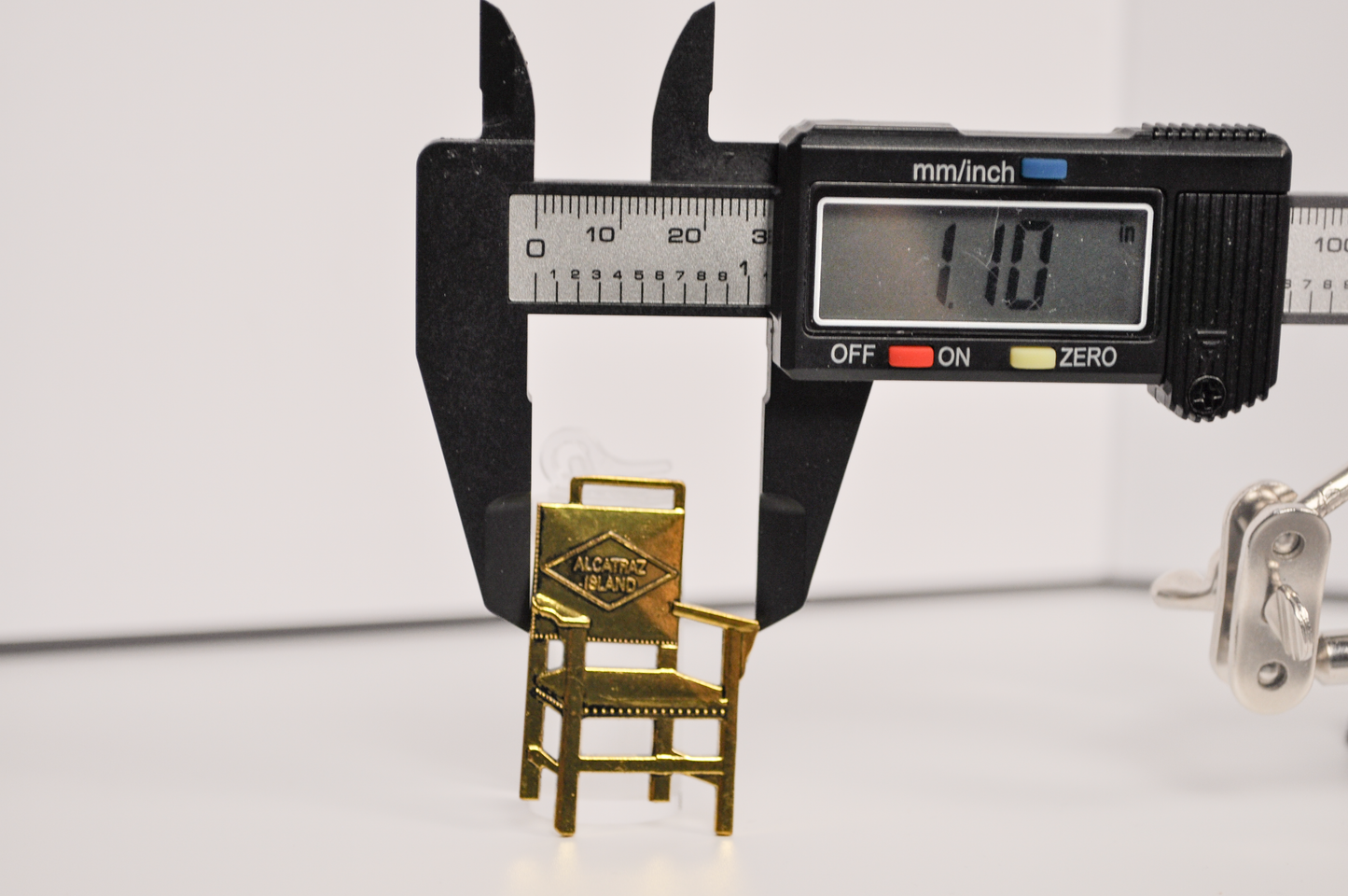 Alcatraz Island Carpenter Shop Electric Chair Souvenir - Electric Chair From Alcatraz Island Key Fob