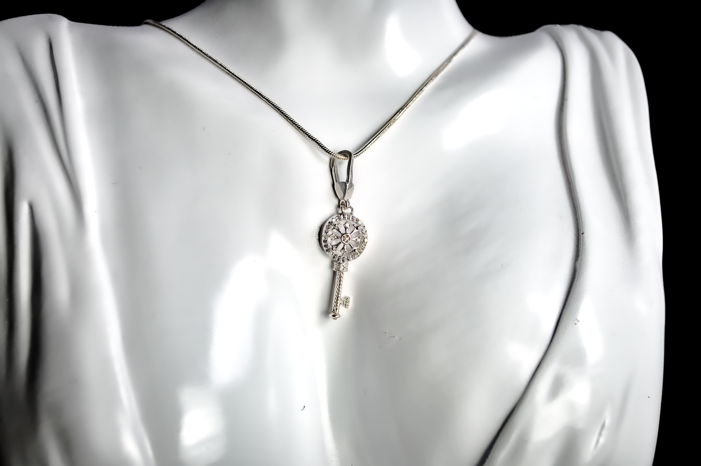 Vintage Sterling Silver .925 Renaissance Jewelry New York, Inc Key Charm - JWBR India Vintage Sterling 925 Key