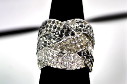 Vintage Lia Sophia Size 7 Two Tone Crystals Ring - Lia Sophia Statement Ring Sz 7 Woven Silver Two Toned Crystal's