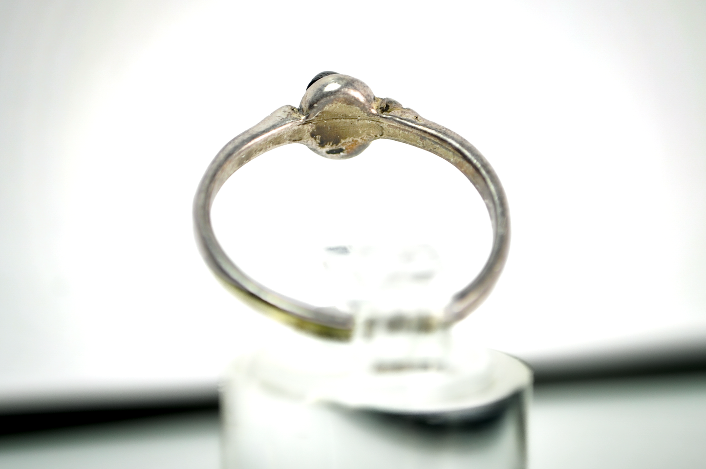 Vintage Sterling Silver Dainty Size 9 Black Oval Gemstone Ring - Stunning Sterling Petite Black Onyx Cabochon Ring Sz 9