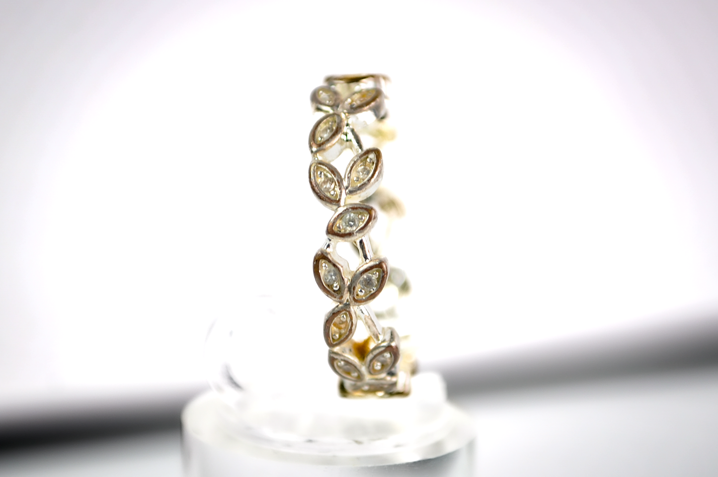 Vintage Sterling Leaf Shape Cubic Zirconia Diamond Accents Size 7 - Dainty Sterling Silver Olive Branch Motif Ring Sz 7