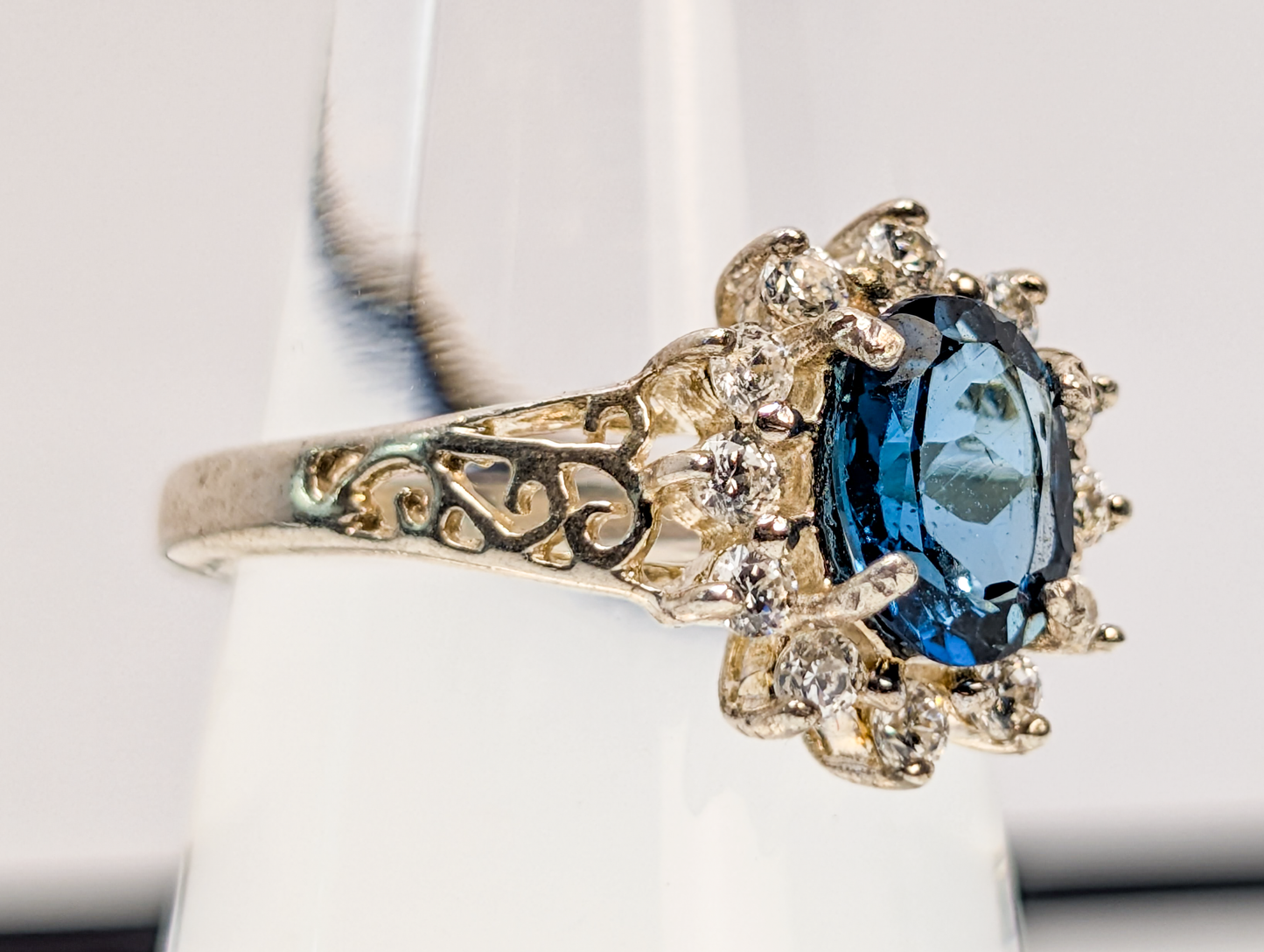 Vintage Size 7 Blue Sapphire 925 Sterling Silver Ring - Solitaire Sz 7 Ring Sapphire and Sterling