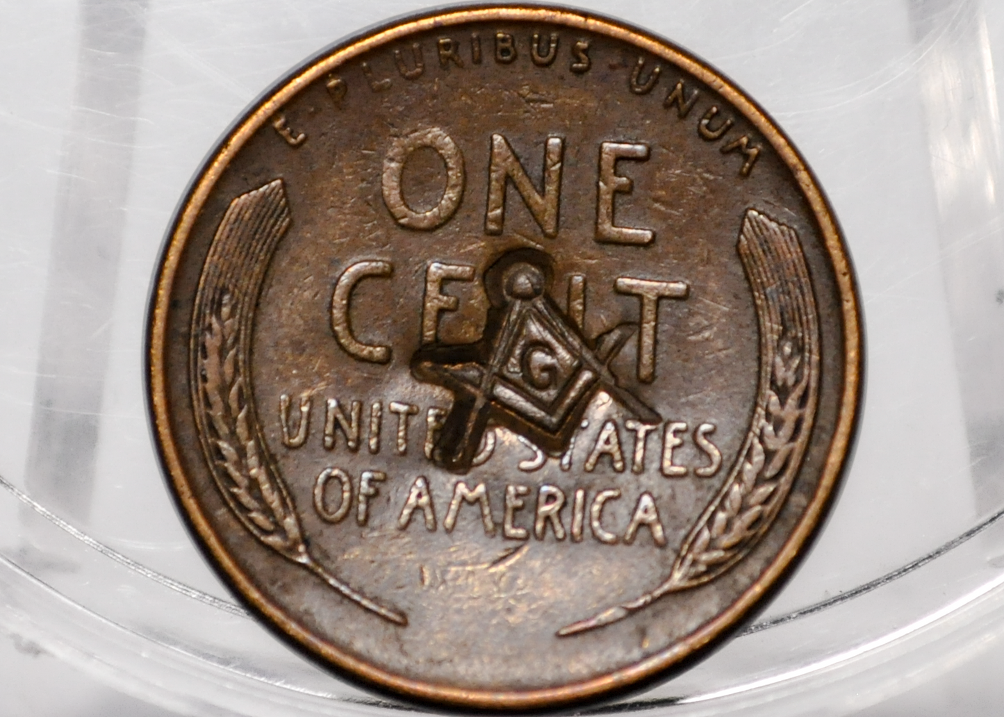 1945 Lincoln Wheat Penny Counter Stamped Masonic 'G' - Lincoln Wheat Penny Counter Marked "G"