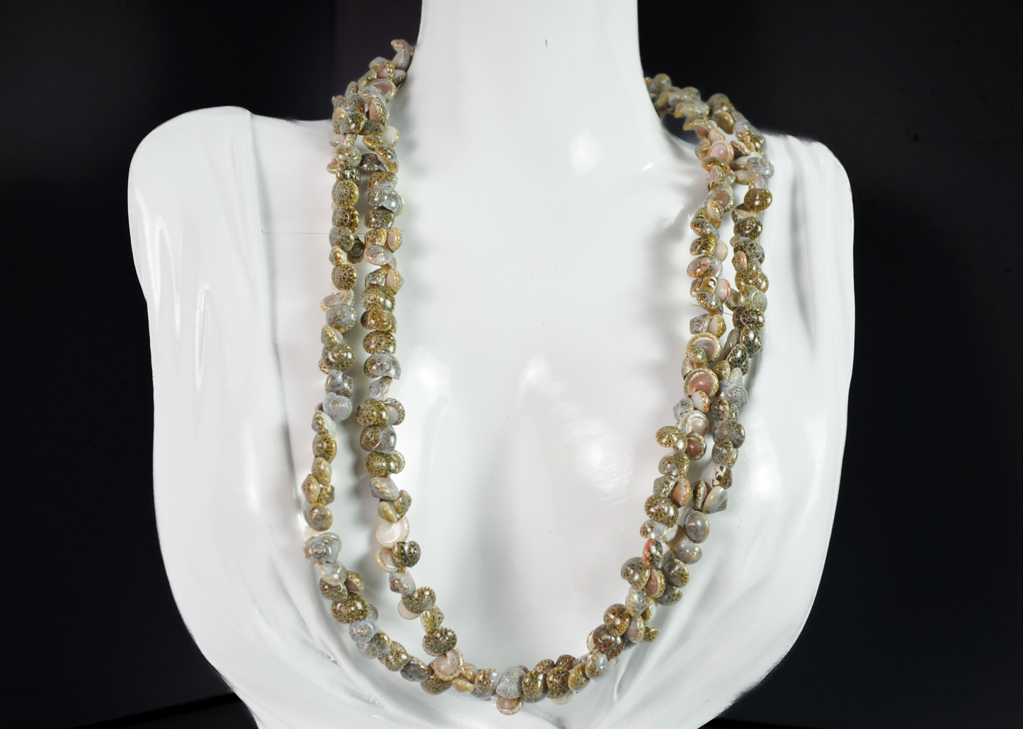 Vintage Hawaiian Seashell Necklace Statement Piece - Natural Multicolored Sea Shell Layered Necklace