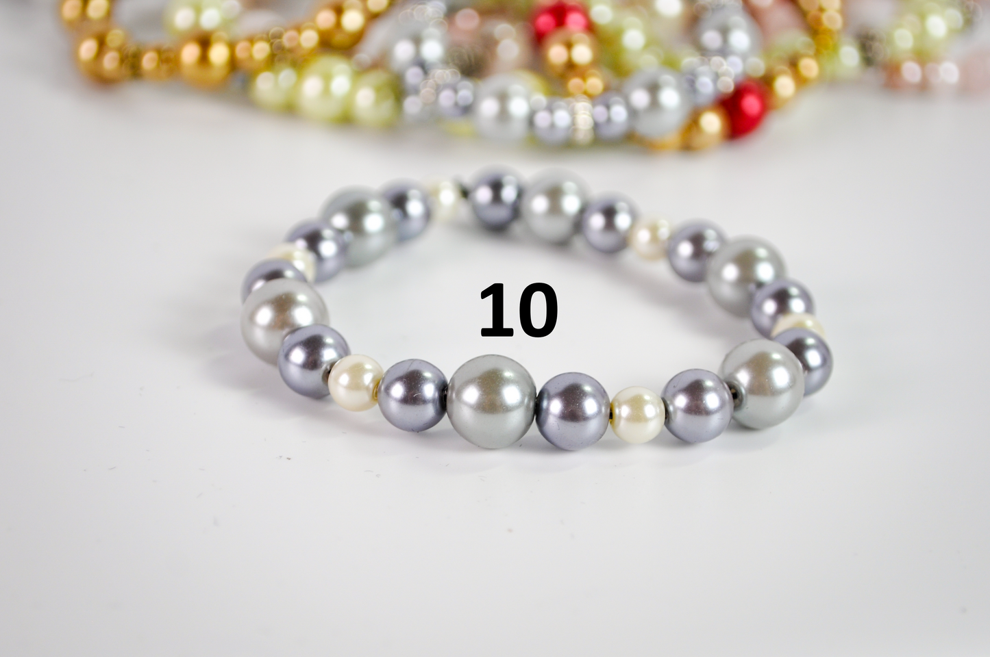 Vintage-Style Faux Pearl Stretch Bracelets Choose Your Variant - Faux Pearl Stretch Bracelets in Many Colors
