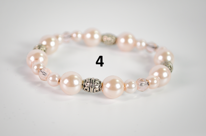 Vintage-Style Faux Pearl Stretch Bracelets Choose Your Variant - Faux Pearl Stretch Bracelets in Many Colors