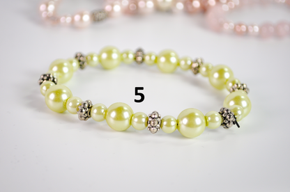 Vintage-Style Faux Pearl Stretch Bracelets Choose Your Variant - Faux Pearl Stretch Bracelets in Many Colors
