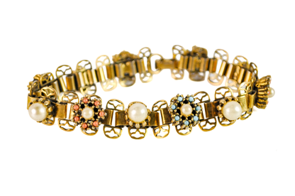 Vintage Renaissance Faux Pearls Bracelet Gold Tone Book Chain Link - 1950s Renaissance Revival Pearl Rosette Bracelet Pastel