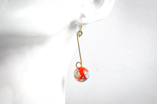Vintage Red Graduated Abstract Floral Glass Bead Dangle Gold-Toned Earrings - Red Graduated Glass Bead Gold Dangles