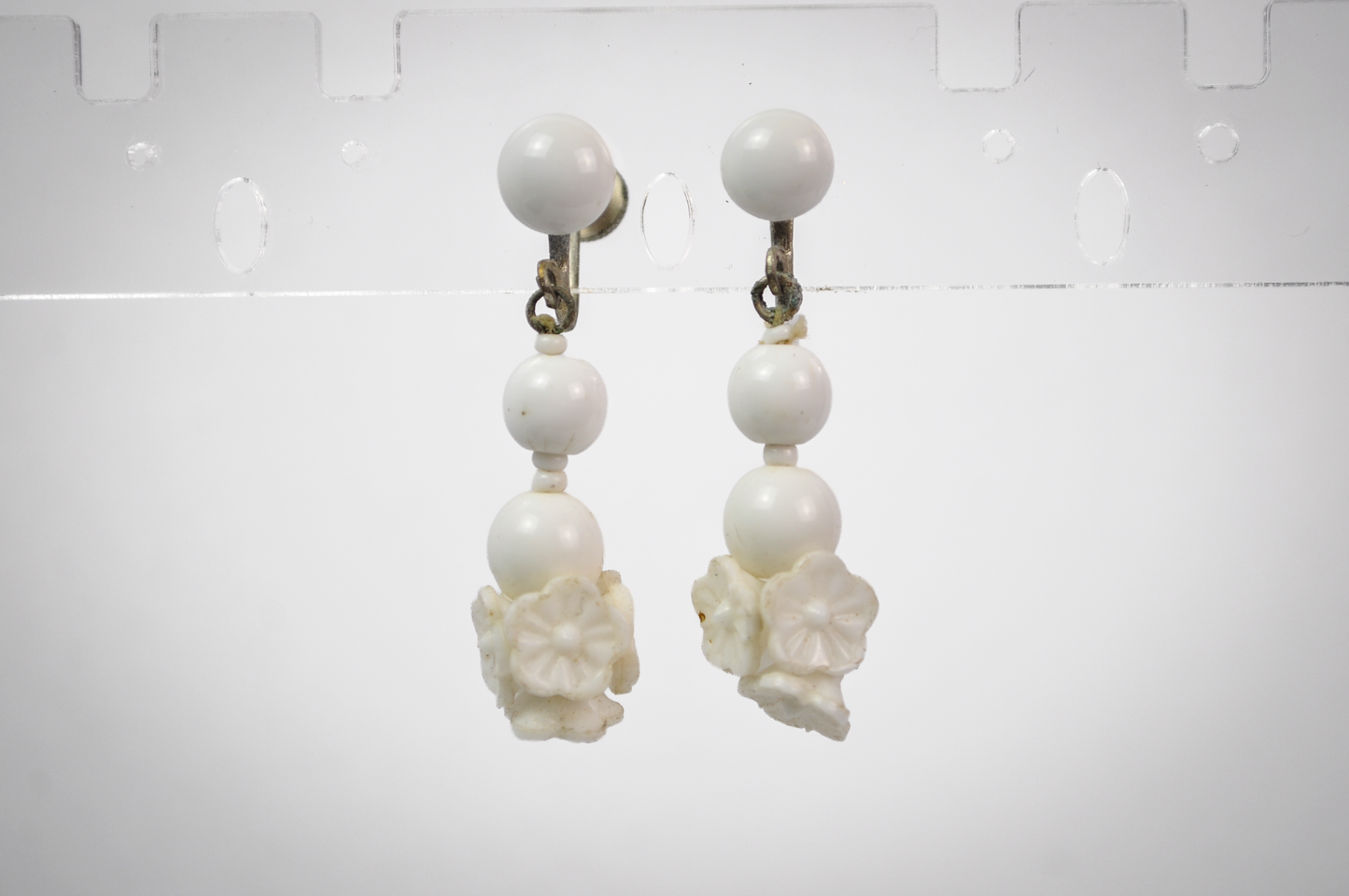 Vintage Japanese White Milk Glass Beads & Floral Screw Back Earrings - Stunning Japanese Milk Glass Beaded Dangle Screw Back Earrings