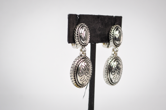 Vintage Napier Brand Double Oval Drop Clip-on Earrings - Stunning Silver Tone Oval Drop Costume Earrings