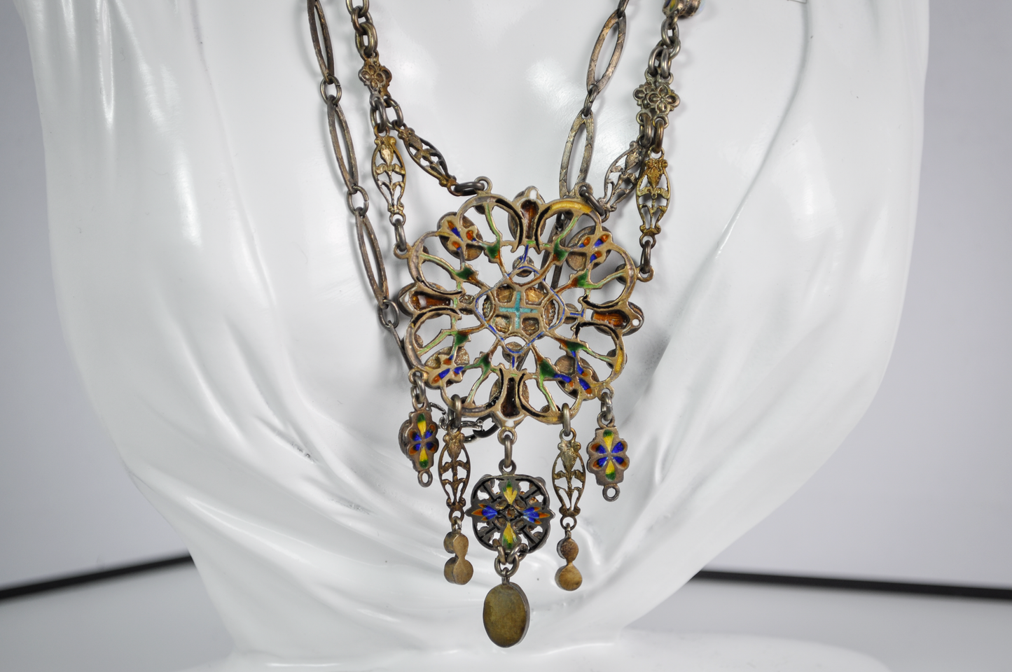 Late 19th-Century Austro-Hungarian Opal and Green Tourmaline Silver Necklace - Antique Austro-Hungarian Opal & Tourmaline Silver Statement Necklace