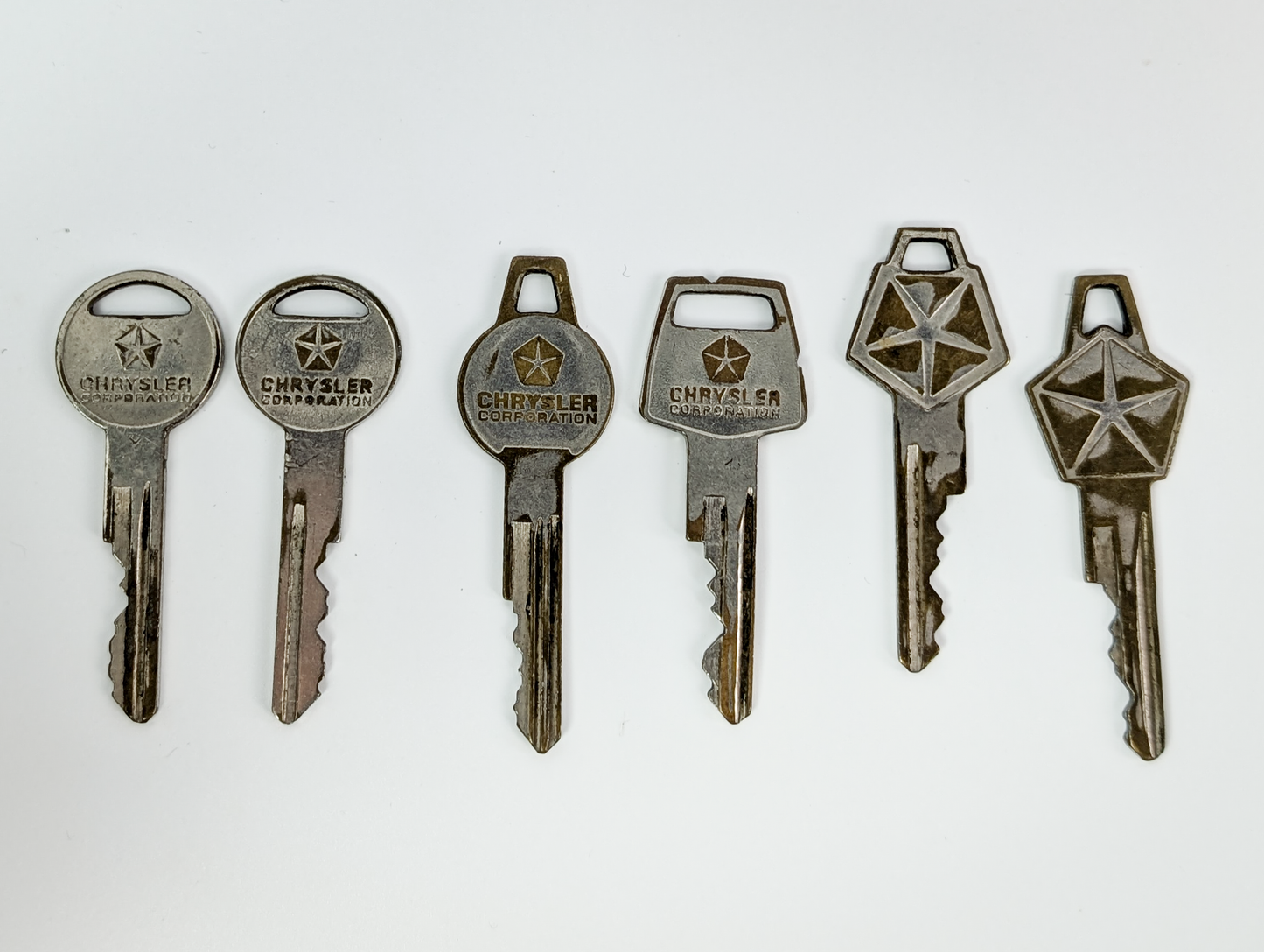 Lot of 6 Vintage Chrysler Corporation Car Keys - 6 Vintage Chrysler Car Keys Pentastar Logo