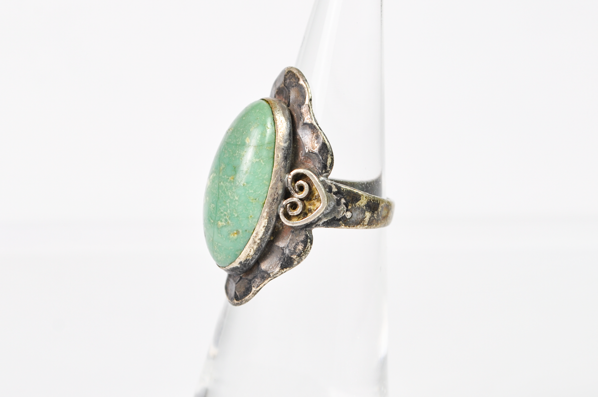 Vintage Southwestern Green Turquoise Scalloped Ring Size 4 - Native American Green Turquoise Ring Size 4 Scalloped Sterling Silver