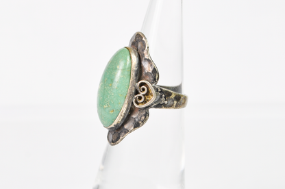 Vintage Southwestern Green Turquoise Scalloped Ring Size 4 - Native American Green Turquoise Ring Size 4 Scalloped Sterling Silver