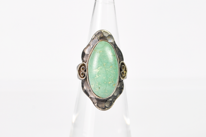 Vintage Southwestern Green Turquoise Scalloped Ring Size 4 - Native American Green Turquoise Ring Size 4 Scalloped Sterling Silver