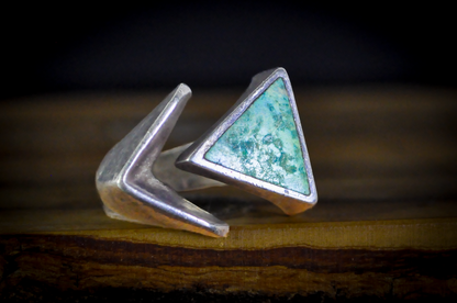 Bell Trading Post Extremely Unique Split Triangle Mosaic Turquoise Ring - Size 10 - Tested Sterling Silver - Authentic Native American Jewelry