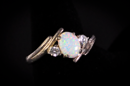 Stunning Sterling Silver Fiery Opal Cubic Zirconium Ring - Size 10 - Stamped and Tested Sterling Silver - Sparkling Jewelry