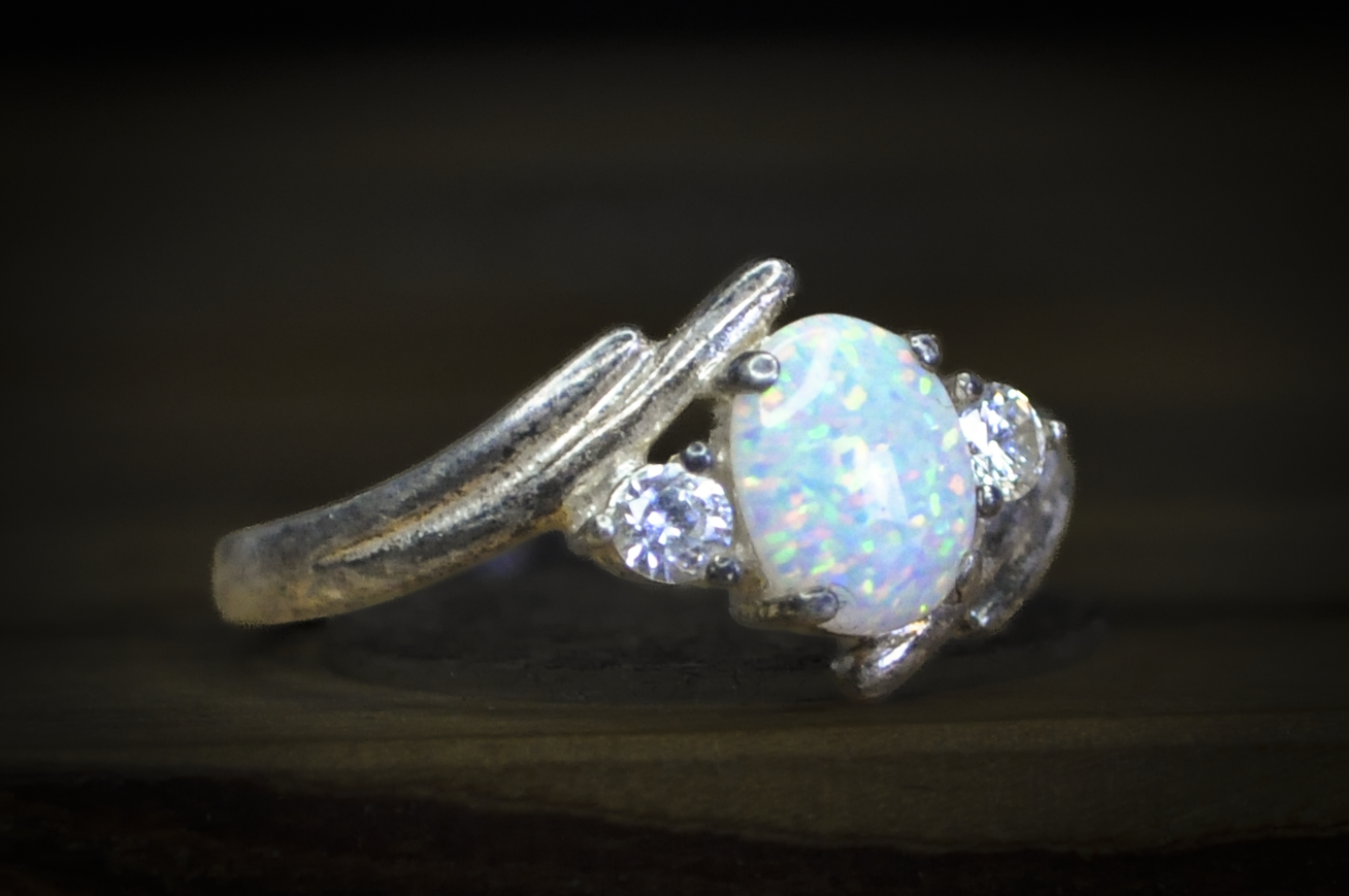 Stunning Sterling Silver Fiery Opal Cubic Zirconium Ring - Size 10 - Stamped and Tested Sterling Silver - Sparkling Jewelry