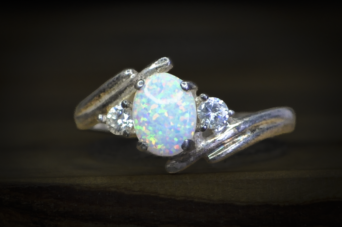 Stunning Sterling Silver Fiery Opal Cubic Zirconium Ring - Size 10 - Stamped and Tested Sterling Silver - Sparkling Jewelry