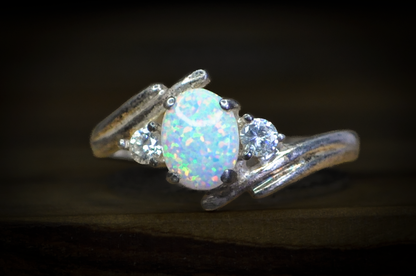 Stunning Sterling Silver Fiery Opal Cubic Zirconium Ring - Size 10 - Stamped and Tested Sterling Silver - Sparkling Jewelry