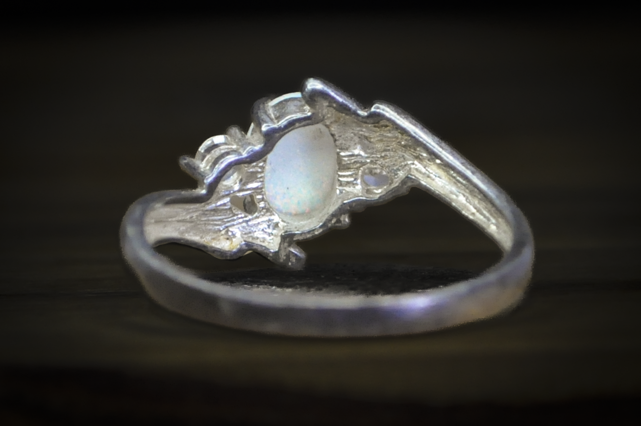 Stunning Sterling Silver Fiery Opal Cubic Zirconium Ring - Size 10 - Stamped and Tested Sterling Silver - Sparkling Jewelry