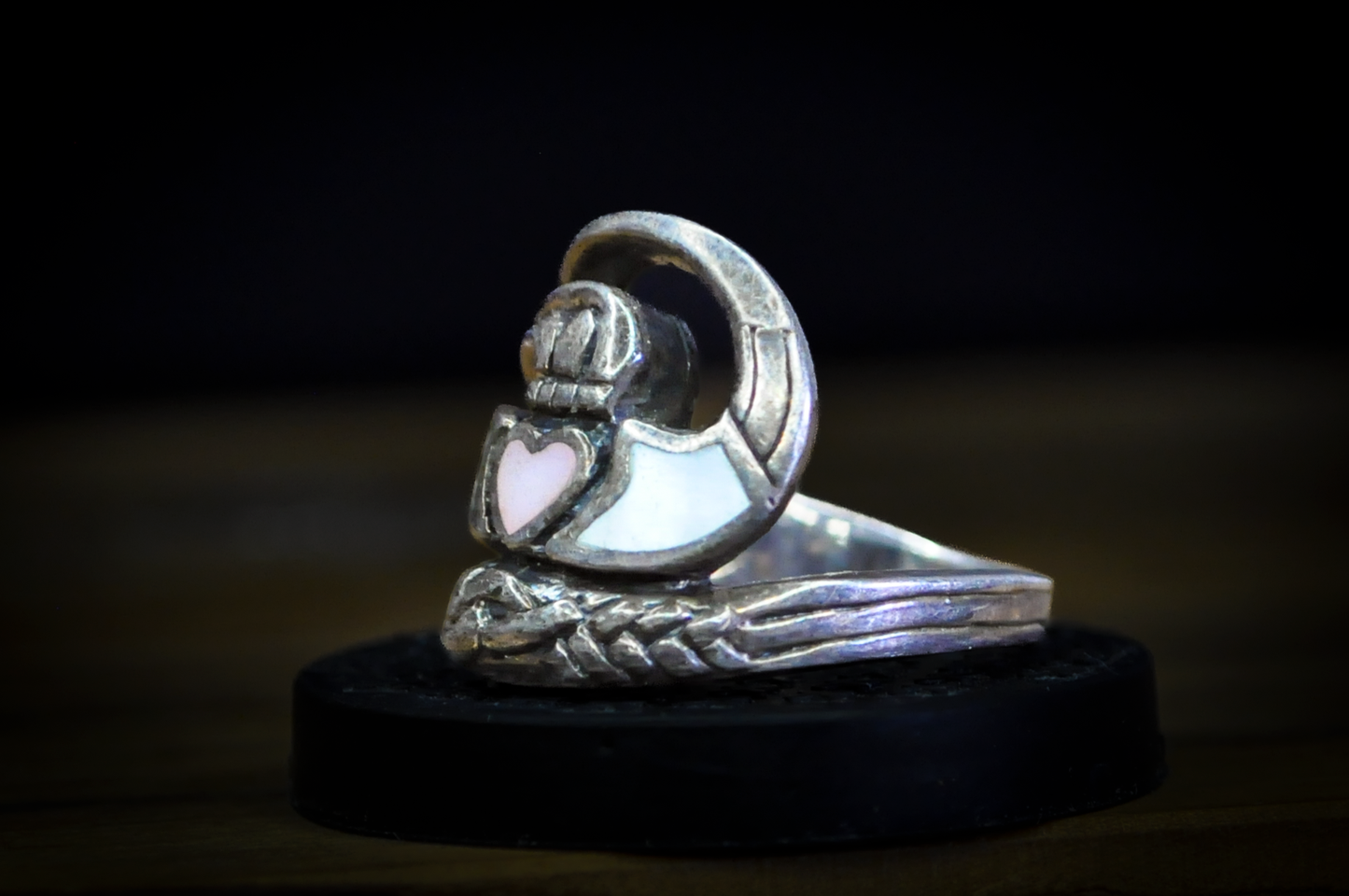 Vintage Sterling Silver Spilt Band Irish Claddagh Ring - Size 7 - Stamped and Tested Sterling Silver - Symbolic Irish Ring