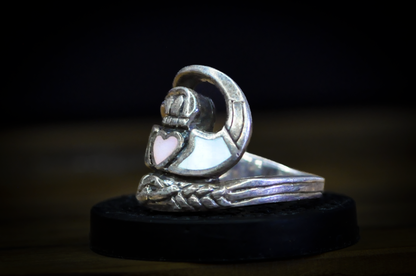 Vintage Sterling Silver Spilt Band Irish Claddagh Ring - Size 7 - Stamped and Tested Sterling Silver - Symbolic Irish Ring