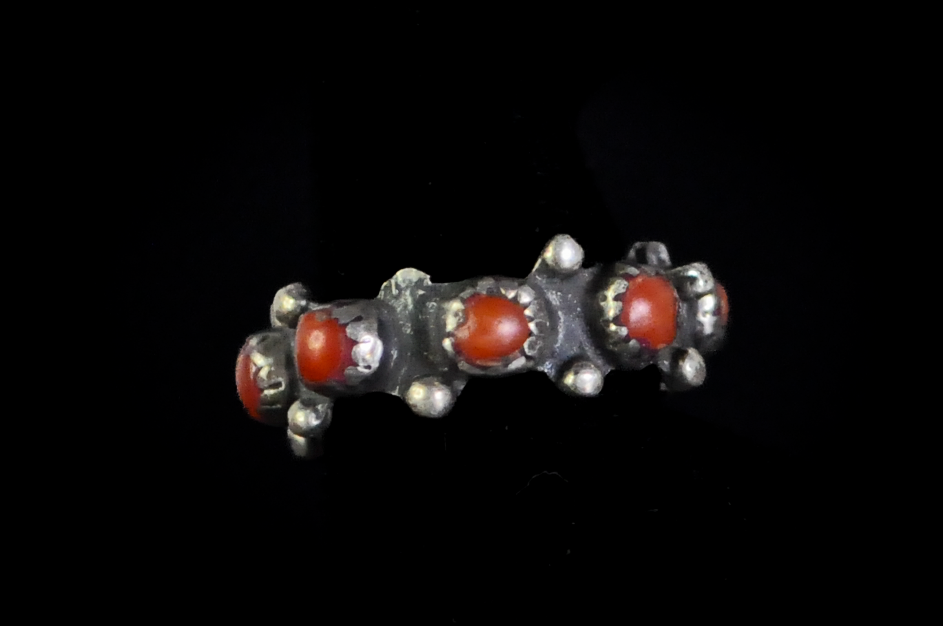 Vintage Sterling Silver Native American Southwest Eternity Coral Stone Ring - Size 7 - Tested Sterling Silver - Zuni Coral Eternity Ring