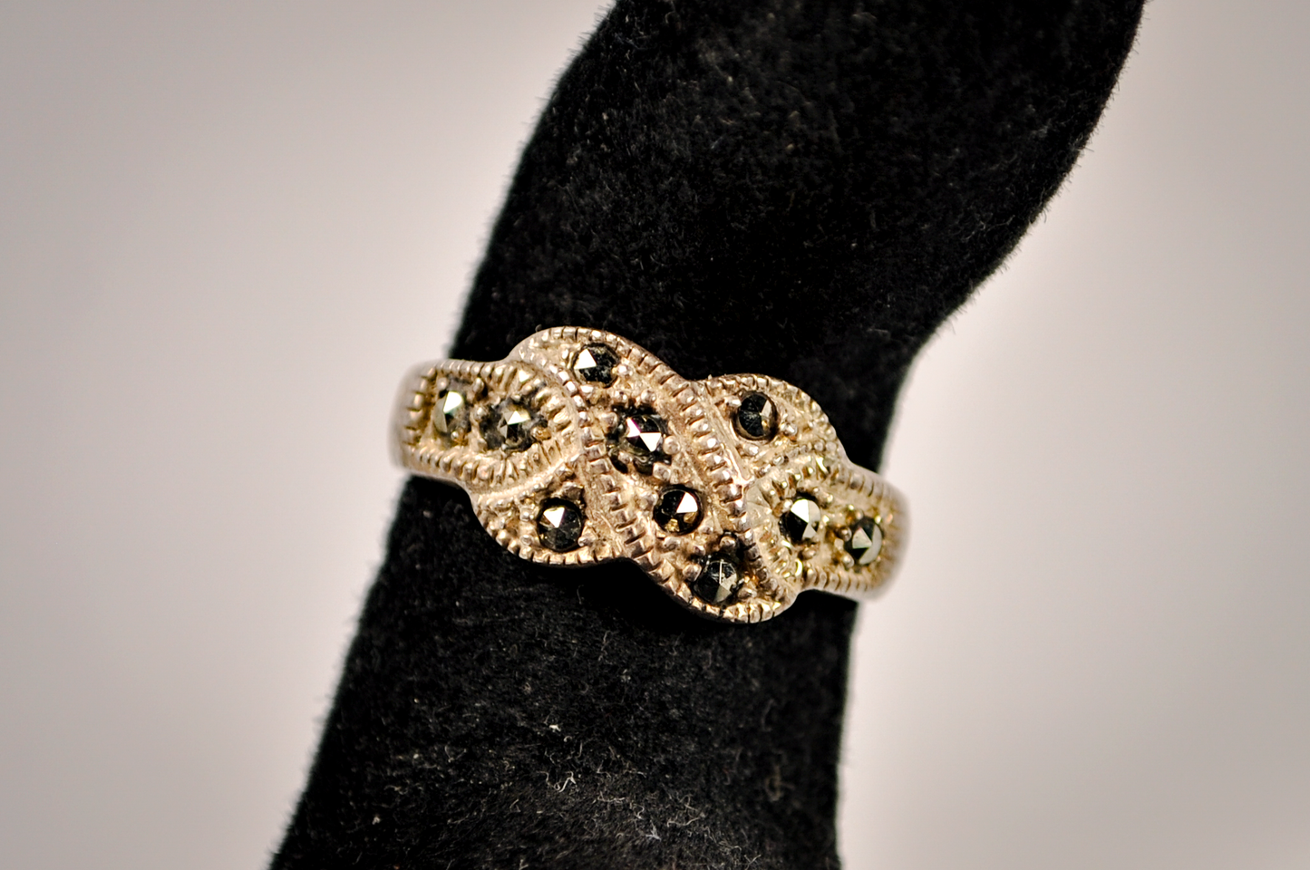 Vintage Art Deco Sparkling Rhinestone Twisting Pattern Ring - Size 6 - Stamped and Tested Sterling Silver - Small Art Deco Ring