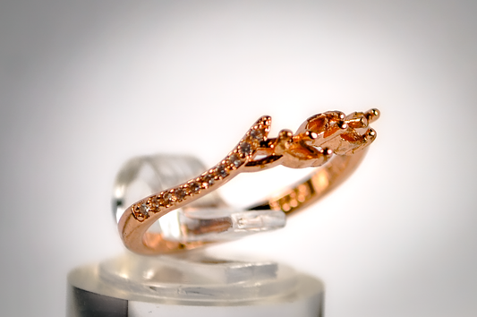 Rose Gold Moissanite Leaf Curved Ring - Size 7 - Stamped and Tested Sterling Silver - Rose Gold Silver Jewelry