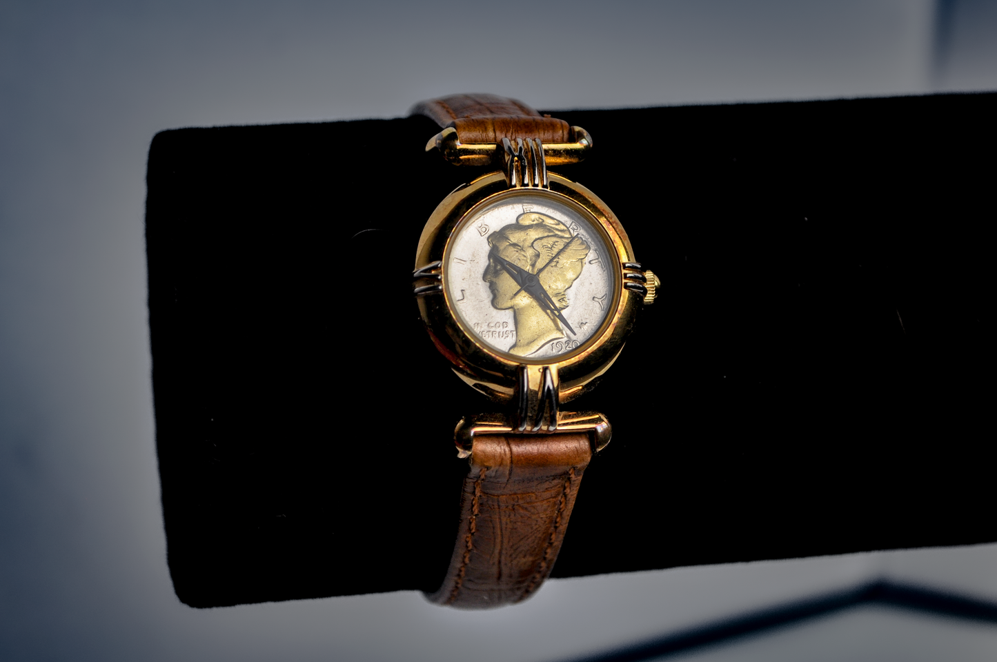 Vintage 1920 Mercury Dime Watch - 8 Inches - Leather Strap - Set to EST