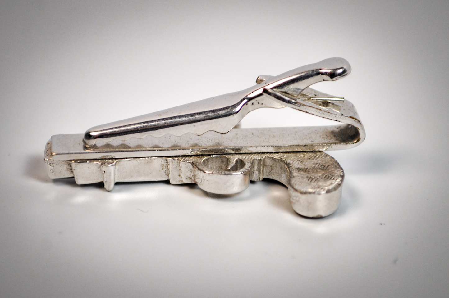 Cool Flintlock Pistol Tie Clip - Antique Firearm Tie Clip - Pirates Firearm - 17th-19th Century
