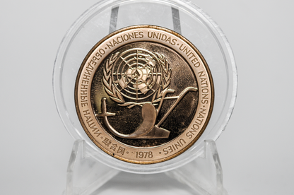 1978 Franklin Mint United Nations Peace Medal - Vintage Commemorative Medal - World Peace Token
