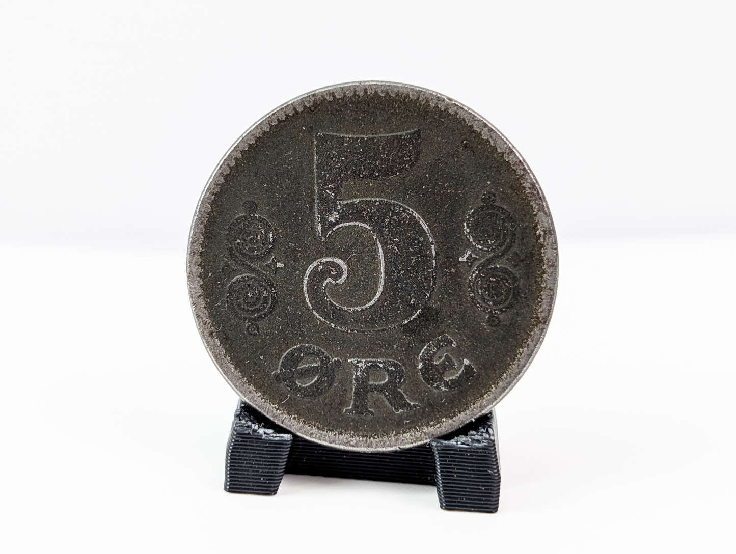 Set of 2 1919 Denmark 5 Ore Coin - Bronze and Iron Coins - AU Condition - WW1 Collectible - Great for Birthdays, Collections