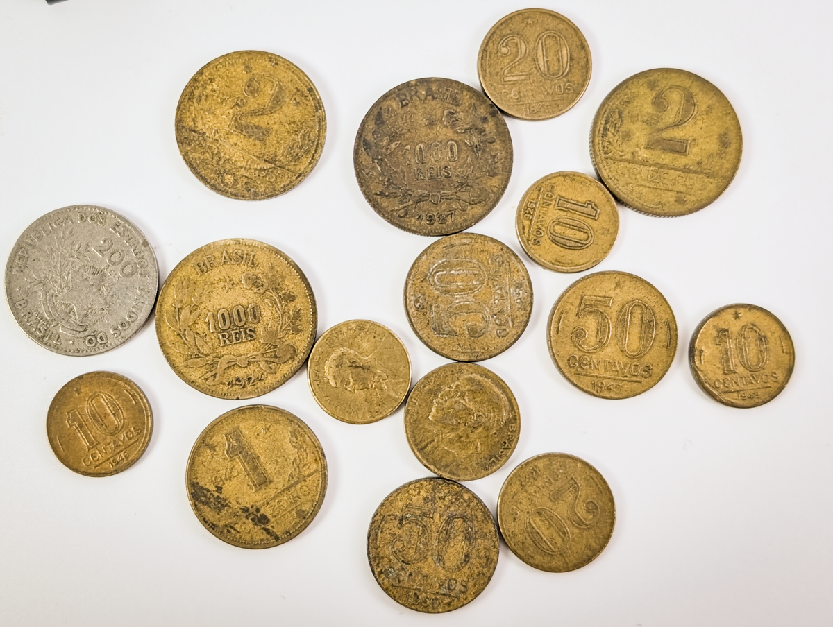 Mixed Brazilian Foreign Currency Coin Lot Vintage Centavos - Large Vintage Brazilian Coin Collection