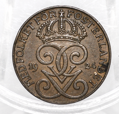 1924 Swedish 2 Ore Coin - Uncirculated - 1924 Sweden Two Ore 1924, Great for Birthdays, Jewelry, Collections