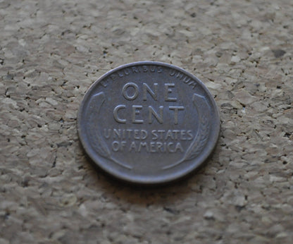 1929 D Wheat Penny - F-VF (Fine to Very Fine) Condition - Denver Mint - Wheat Ear Cent 1929 D Wheat Back 1929 D Lincoln Cent