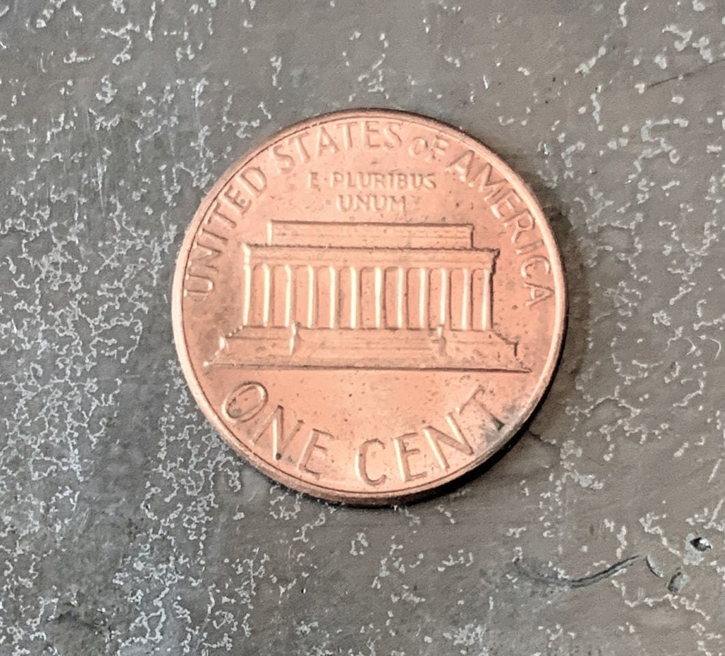 1985  Lincoln Memorial Penny Cent - Fantastic Condition - 37th Anniversary - Collectible Coin