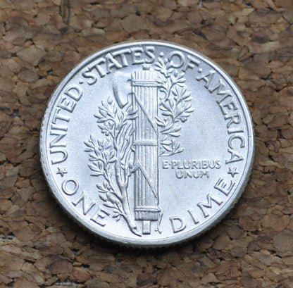 1945 Mercury Dime - MS60 / BU (Uncirculated) - Philadelphia Mint - 1945 P Mercury Dime - Winged Liberty Head Silver Dime 1945P
