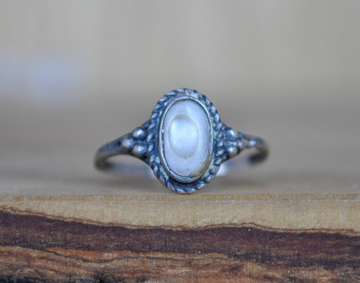 Antique Sterling Silver Ring - Size 6 Ring Size 6 (16.5 MM Band) - Petite Ring, Mother of Pearl Setting - Vintage Rings Silver - 925 Silver