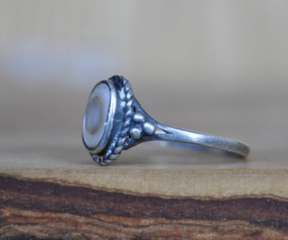 Antique Sterling Silver Ring - Size 6 Ring Size 6 (16.5 MM Band) - Petite Ring, Mother of Pearl Setting - Vintage Rings Silver - 925 Silver